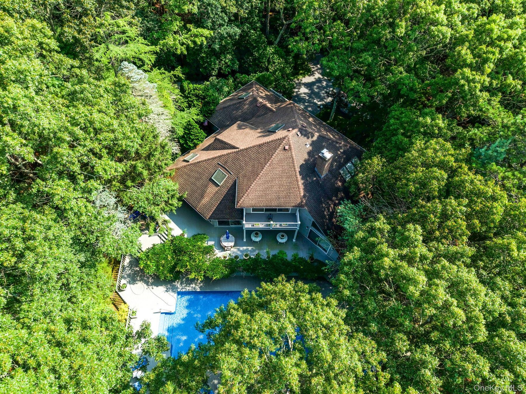 16 Joshuas Path, East Hampton — exterior